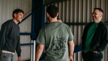 How to Style Oversized Hoodies and Streetwear for Everyday Wear